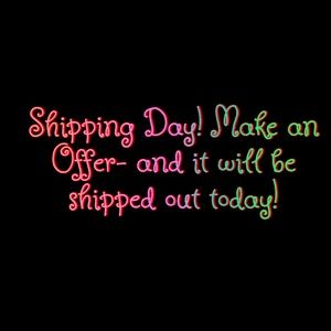 MAIL DAY- MAKE AN OFFER!